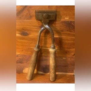 Vintage Manuel Horse Sheers with Wooden Handles